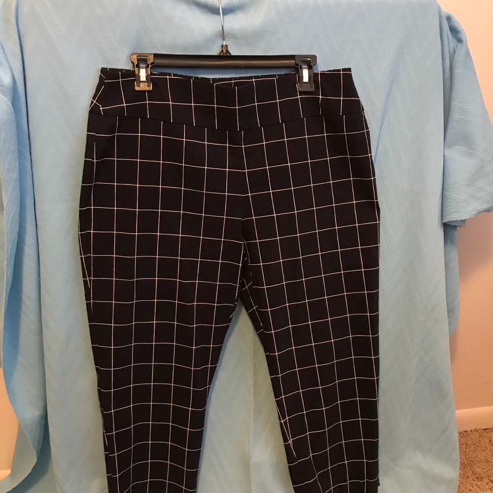 Comfy capri’s with wide waist band